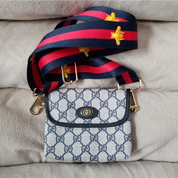 Authentic Vintage Gucci Crossbody Clutch Fanny Bum - Picture 2 of 12